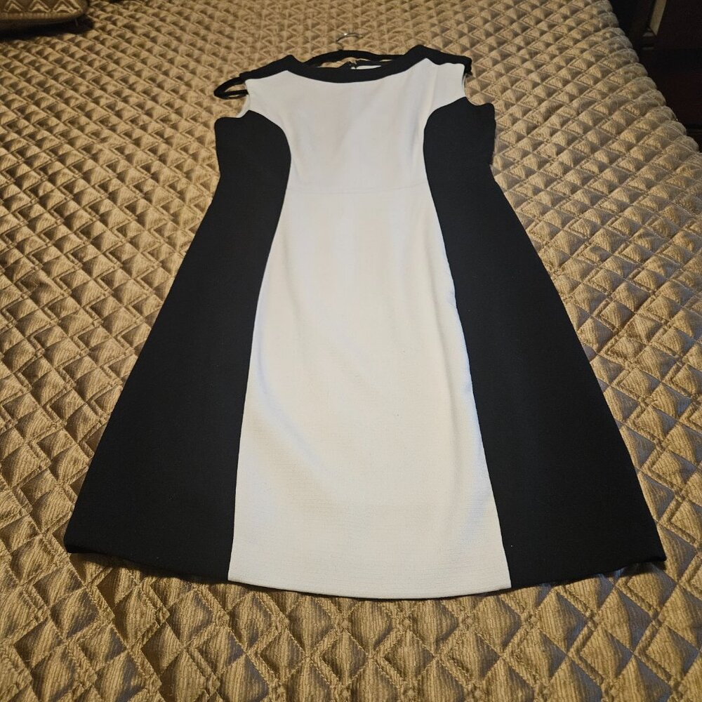 Black and white color block sleeveless dress